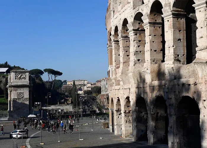 Colosseo Laterano 85 - And * Roma